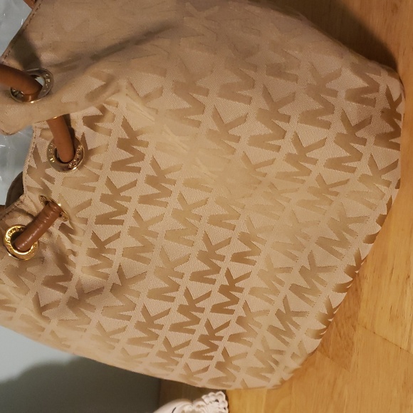 LOW STARTMK Ladies Shoulder Bag Signature Style Gold And Brown Tone - Picture 5 of 12